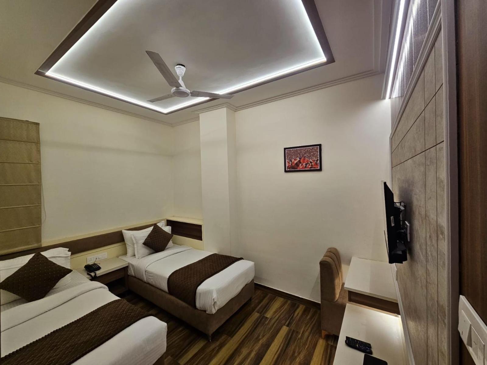 Hotel Shree Shivay Namastubhyam 3*